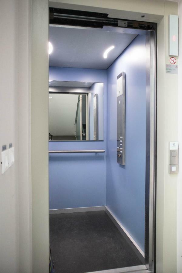 Two-Bedroom Apartment,884101303:JPEG