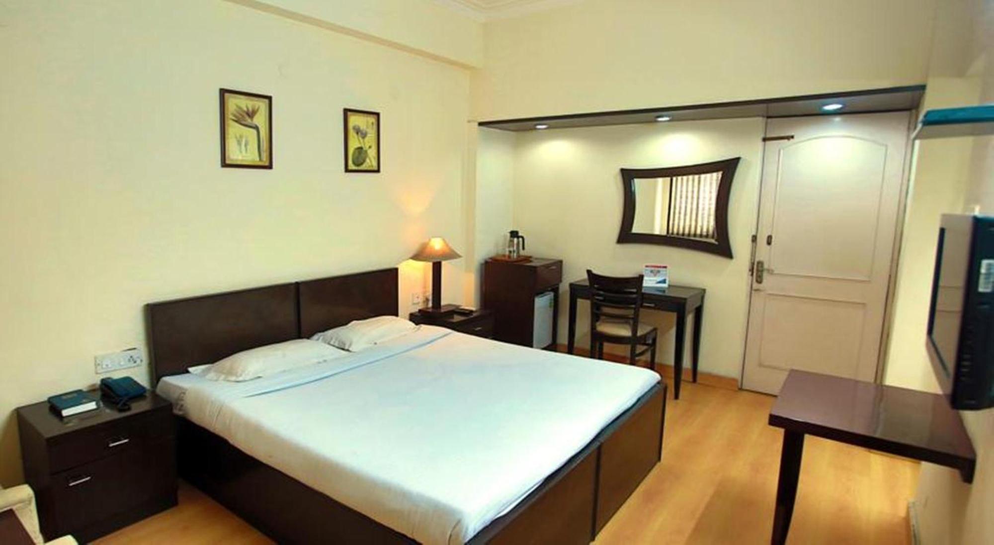 Habitación Doble Deluxe con desayuno y cena