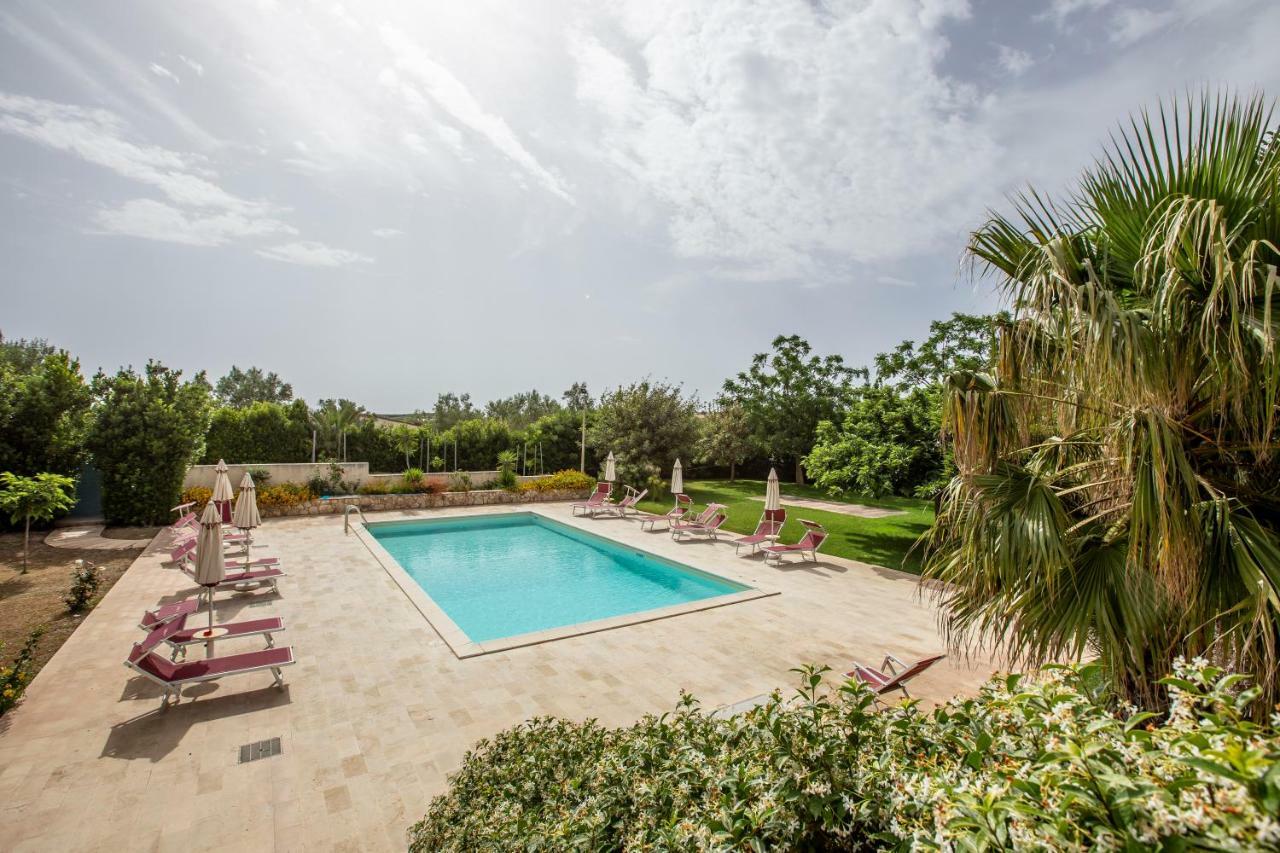 Camera Familiare con Vista Giardino