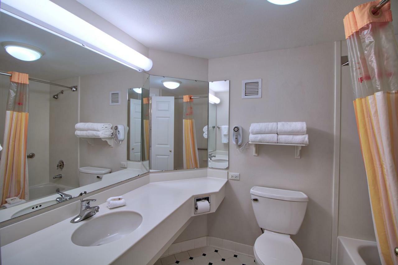 Standard Zimmer mit 2 Doppelbetten
