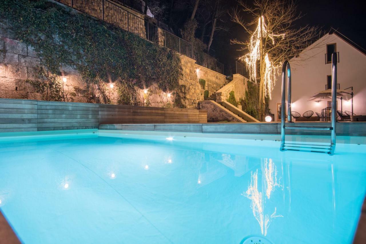 Studio Pool View,868370267:JPEG