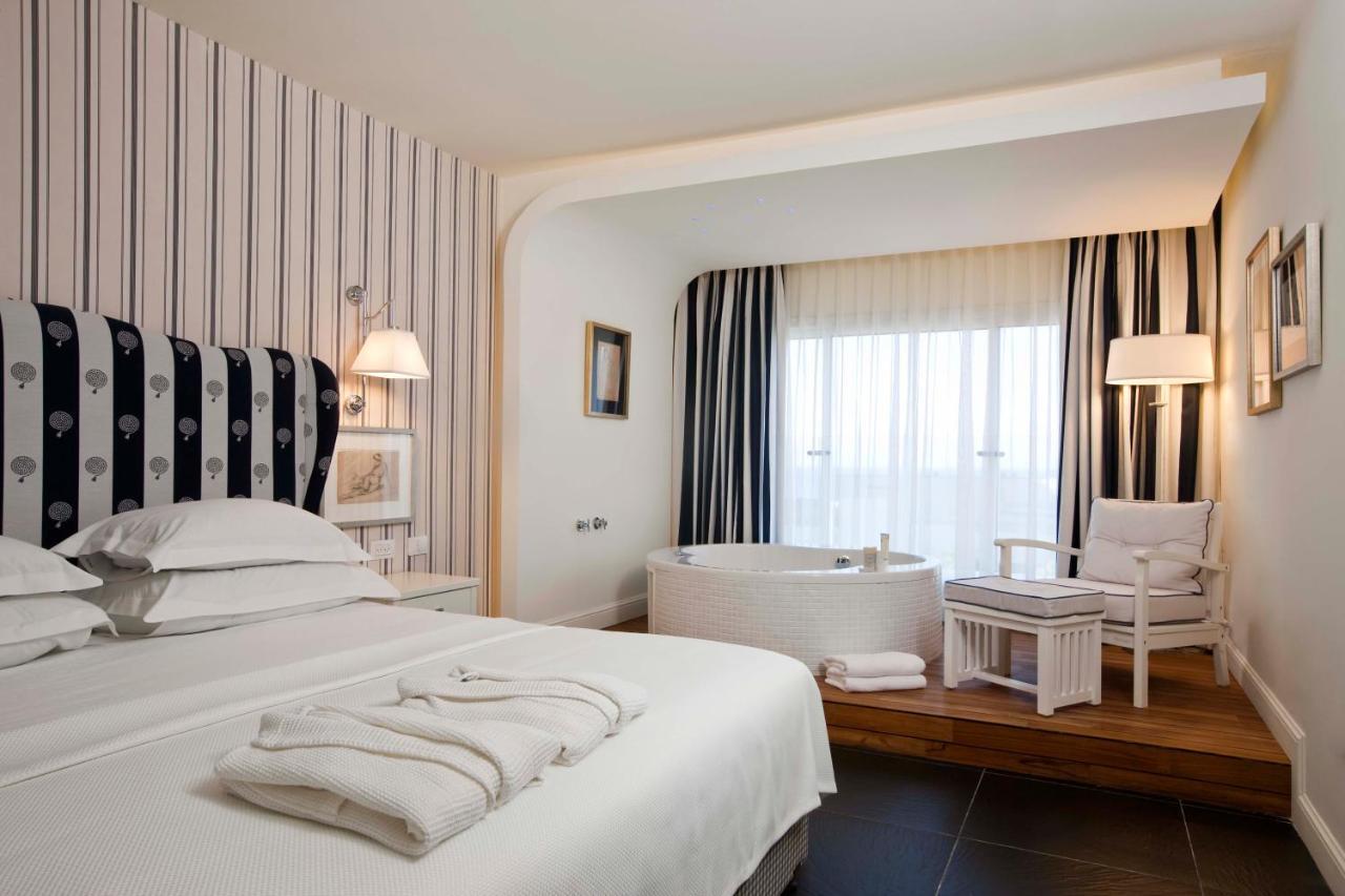 Habitación Doble Superior con bañera de hidromasaje privada
