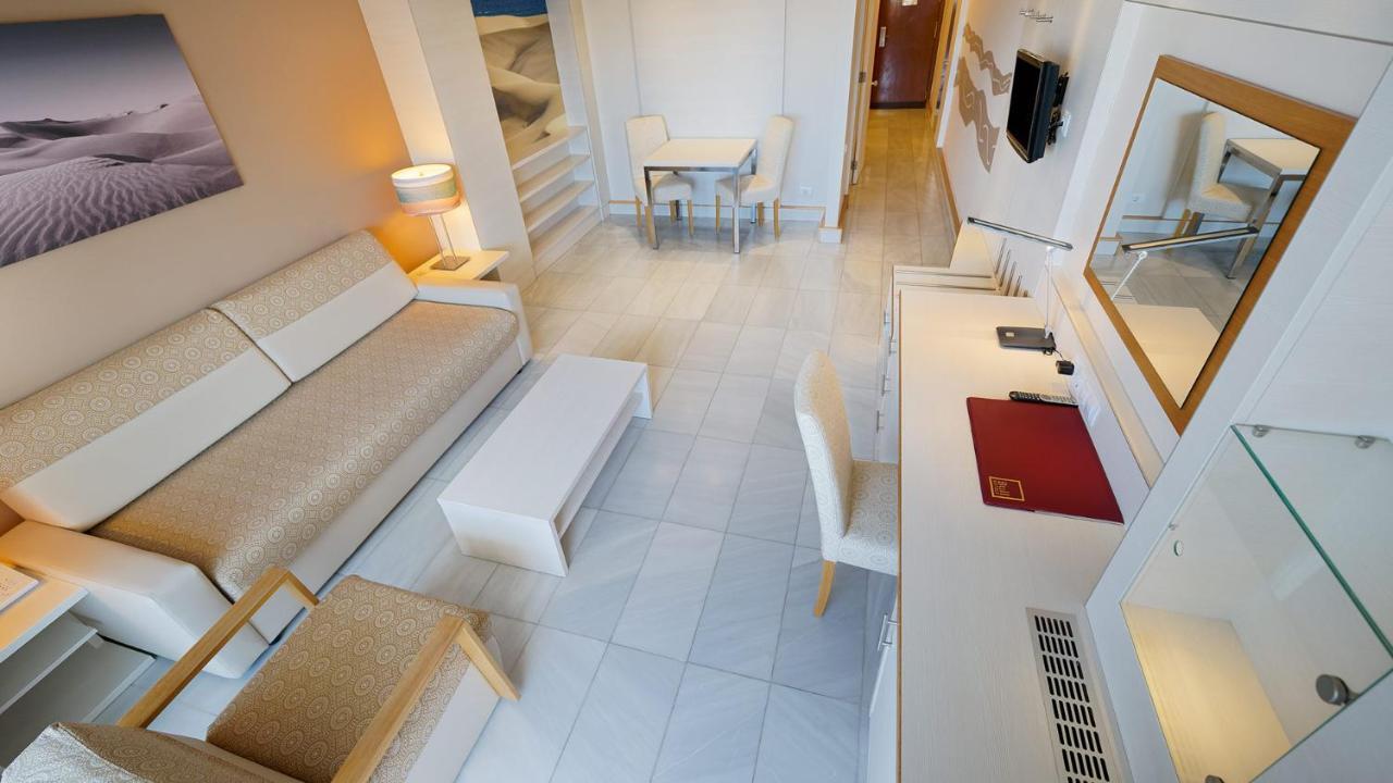 Quarto Duplo