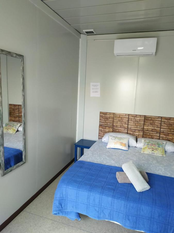 Budget Tweepersoonskamer met 1 of 2 Bedden en een Gedeelde Badkamer