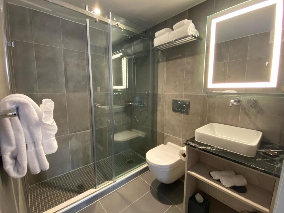 Chambre Double avec 2 Lits Doubles - Non-Fumeurs