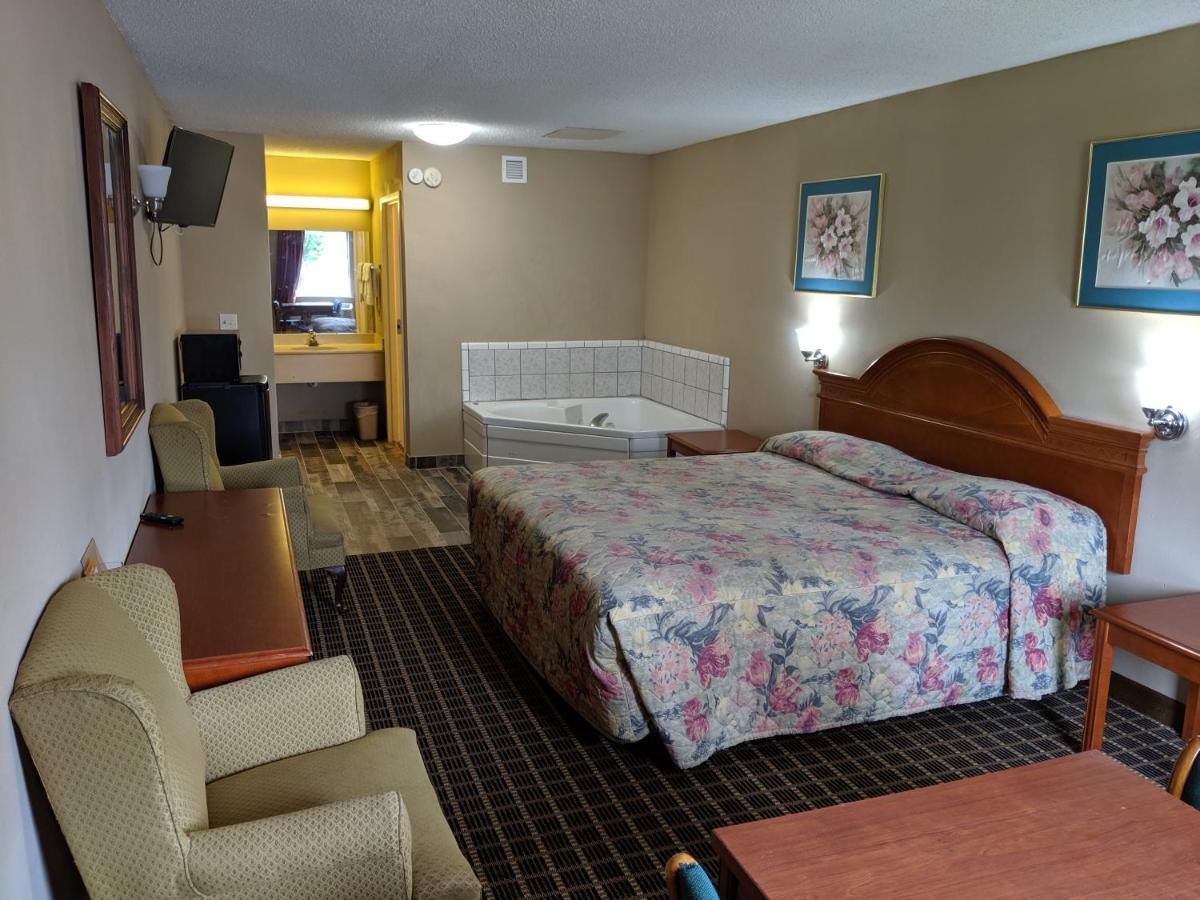 King Room with Spa Bath