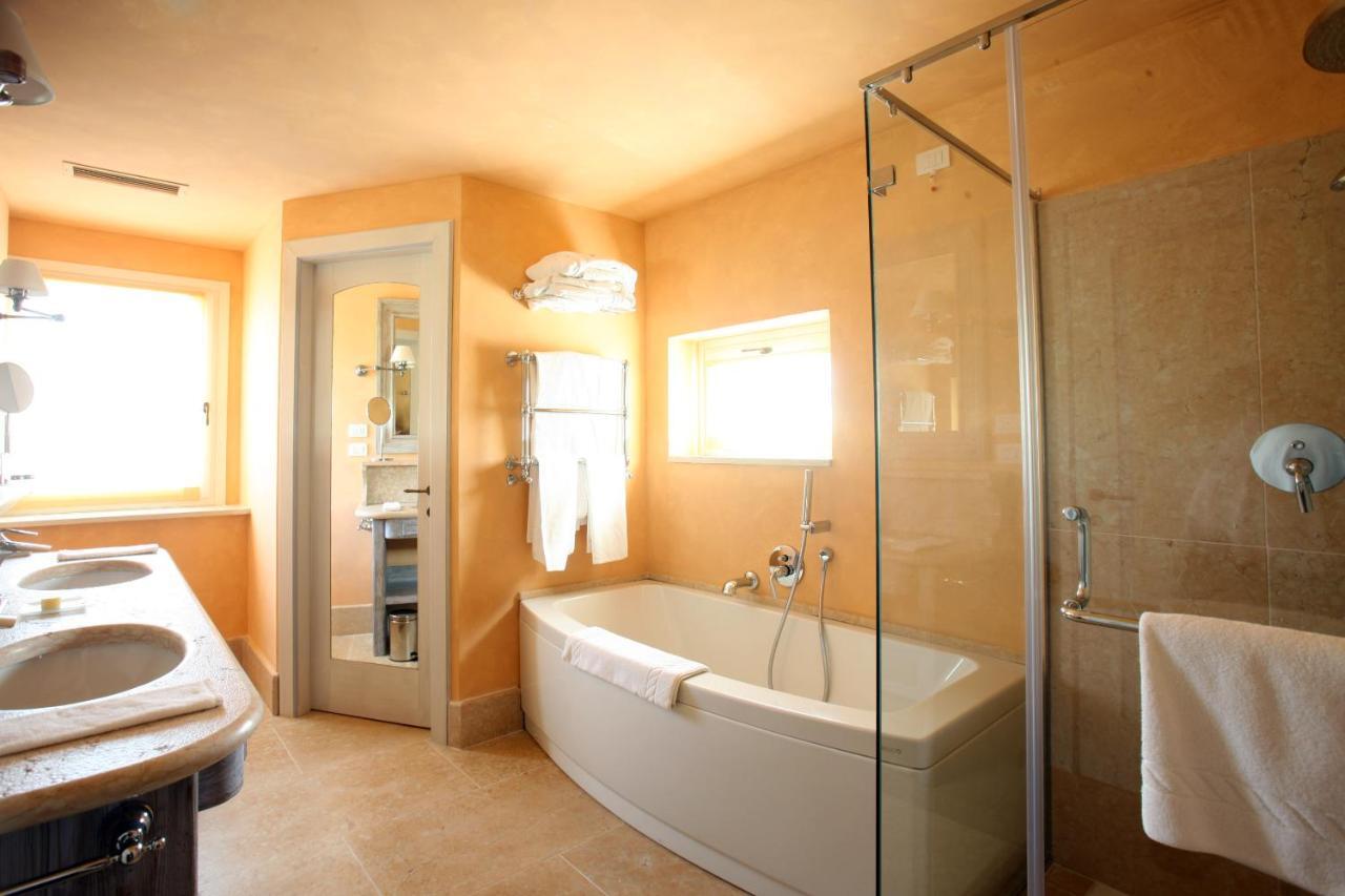 Deluxe Doppel-/Zweibettzimmer mit Terrasse