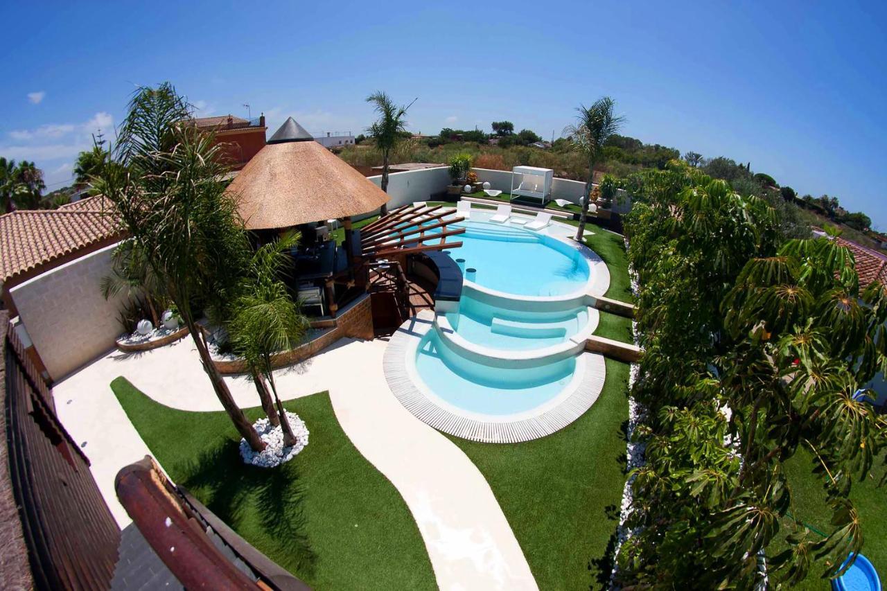 Villa con piscina privada