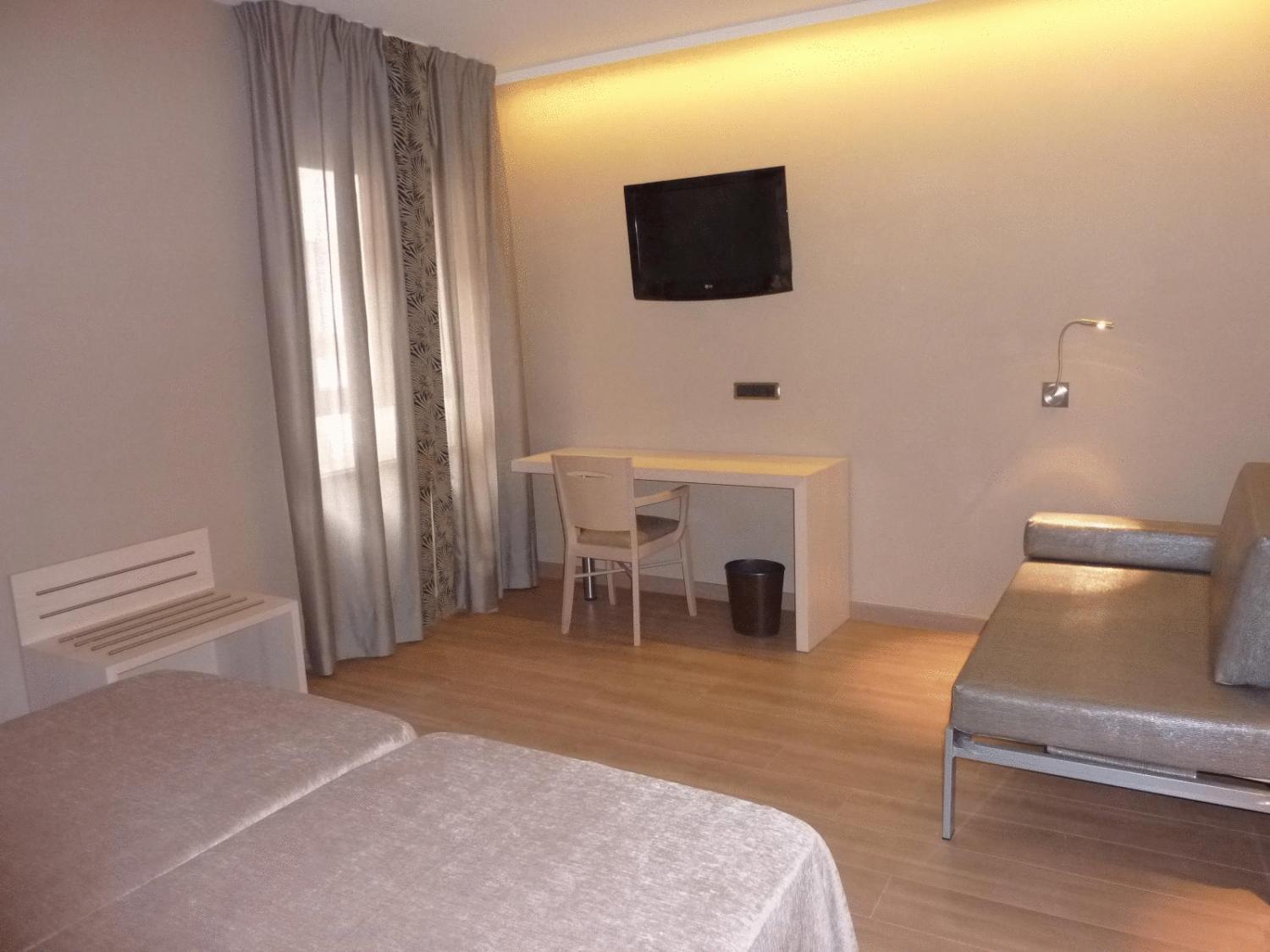Dreibettzimmer