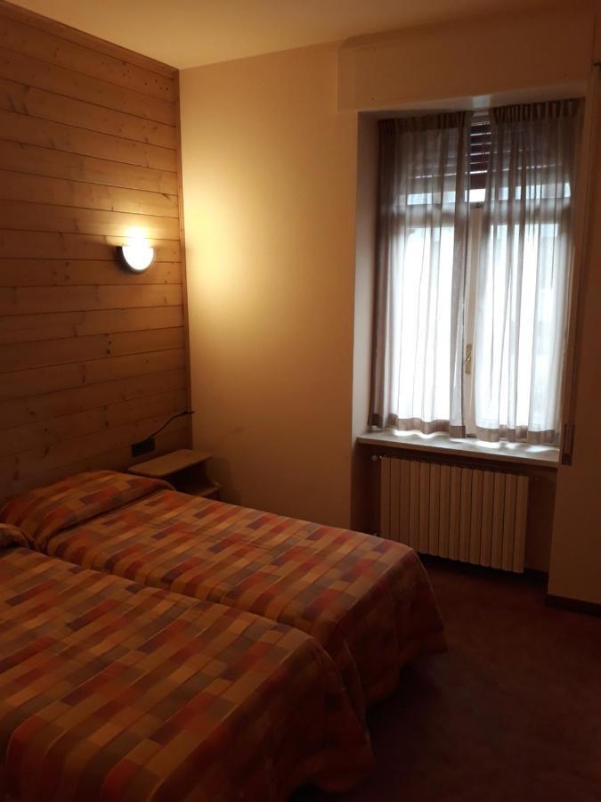 Camera Doppia con Letti Singoli
