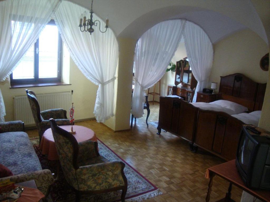 Großes Doppelzimmer