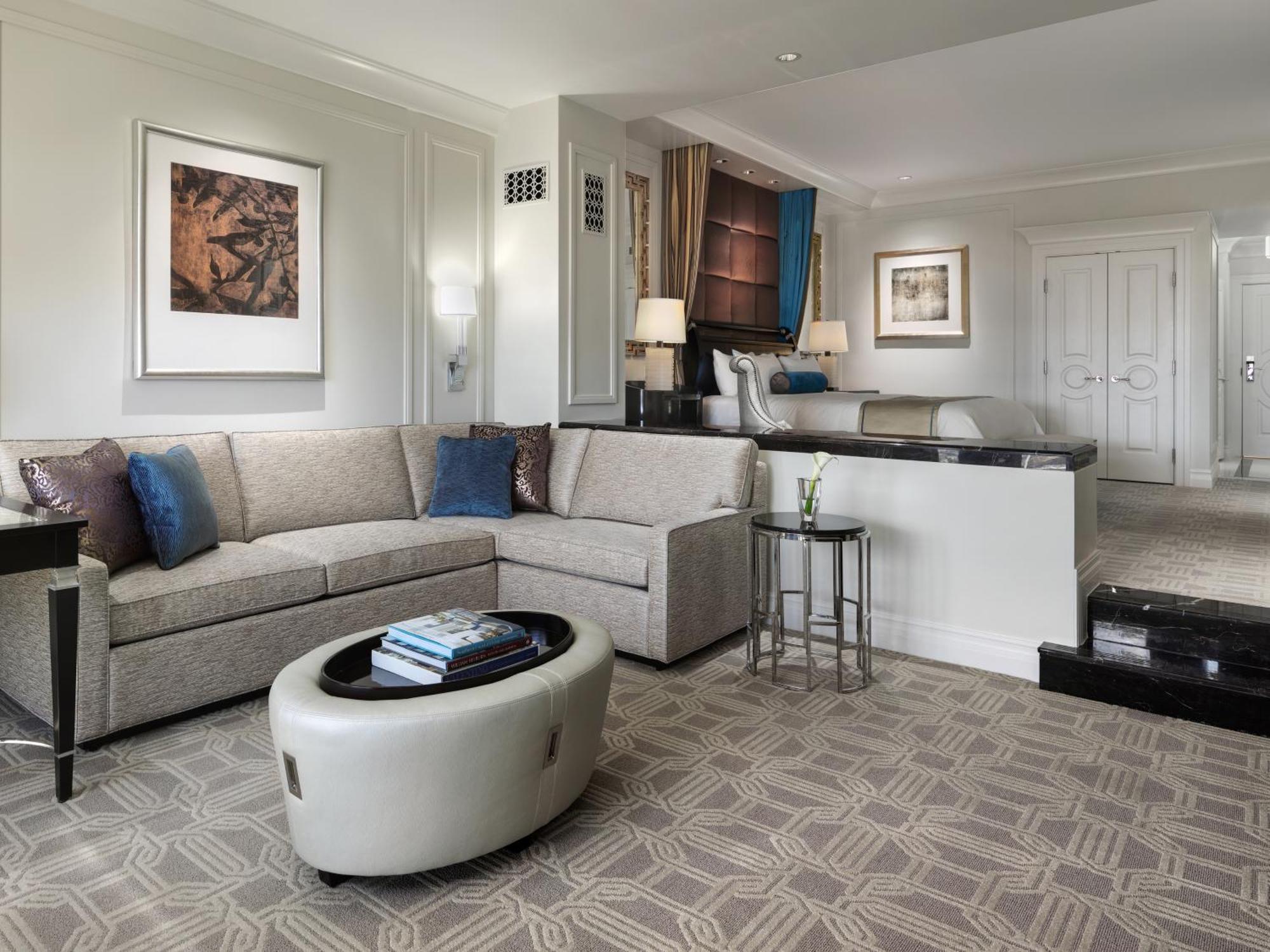 Prestige Luxury King Suite,617011930:JPEG