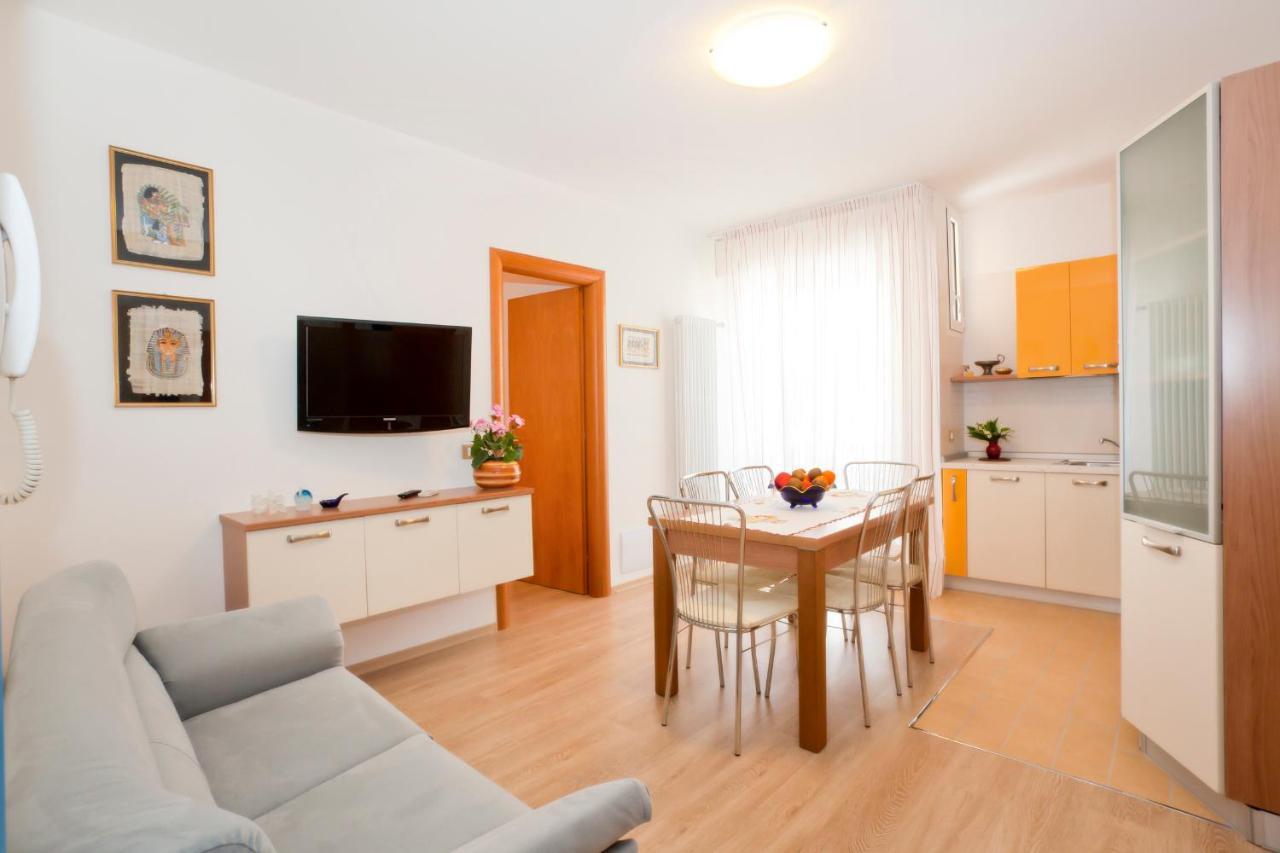 Two-Bedroom Apartment,959877181:JPEG