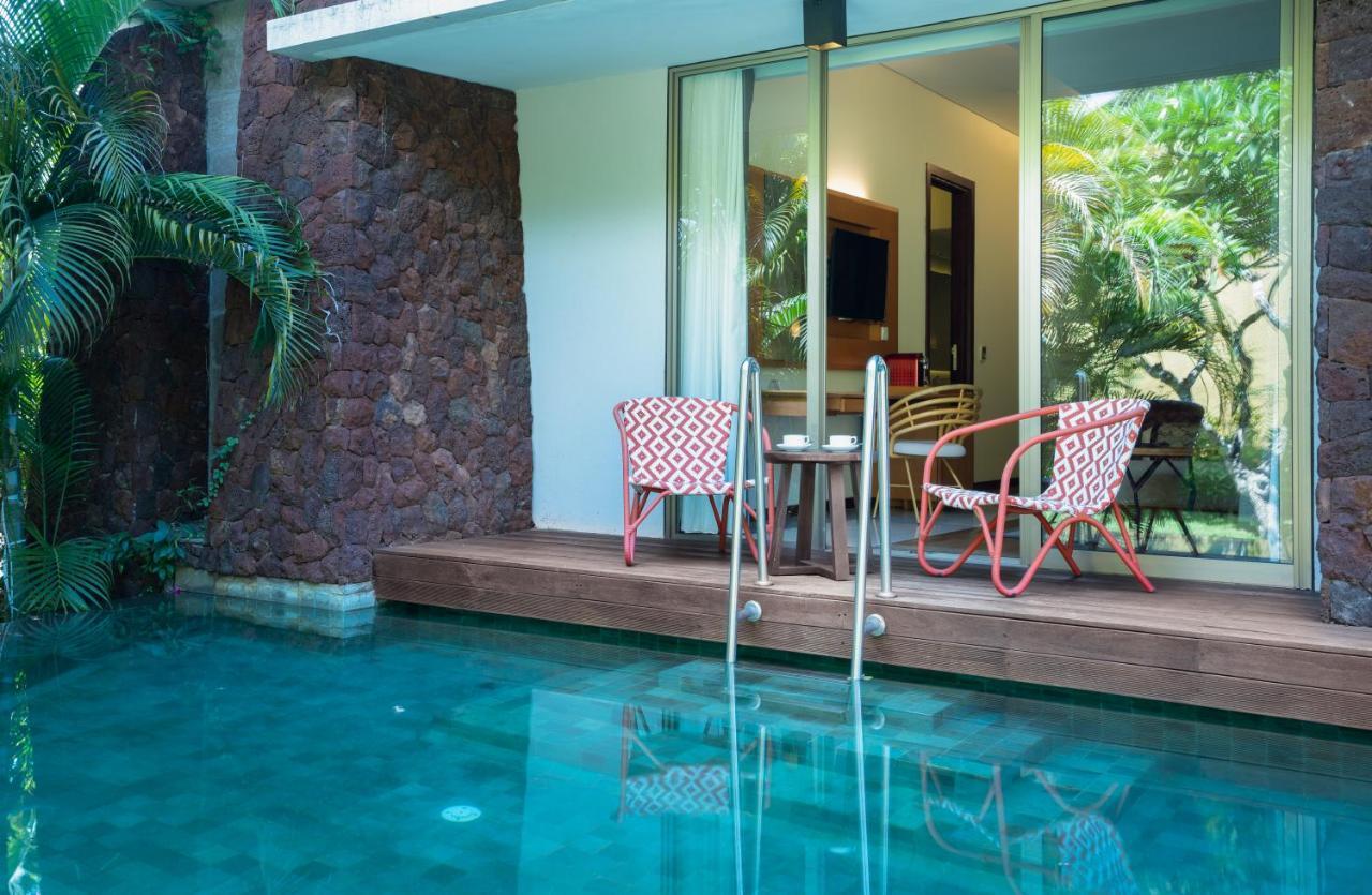 Chambre Double ou Lits Jumeaux de Luxe avec Accès Piscine
