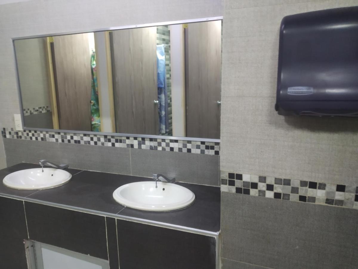 Habitación Individual Estándar con baño compartido