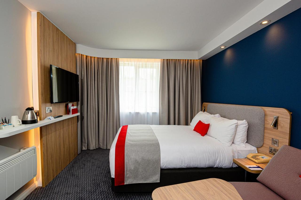 Chambre Double Standard avec Canapé-Lit et Petit-Déjeuner Chaud Gratuit