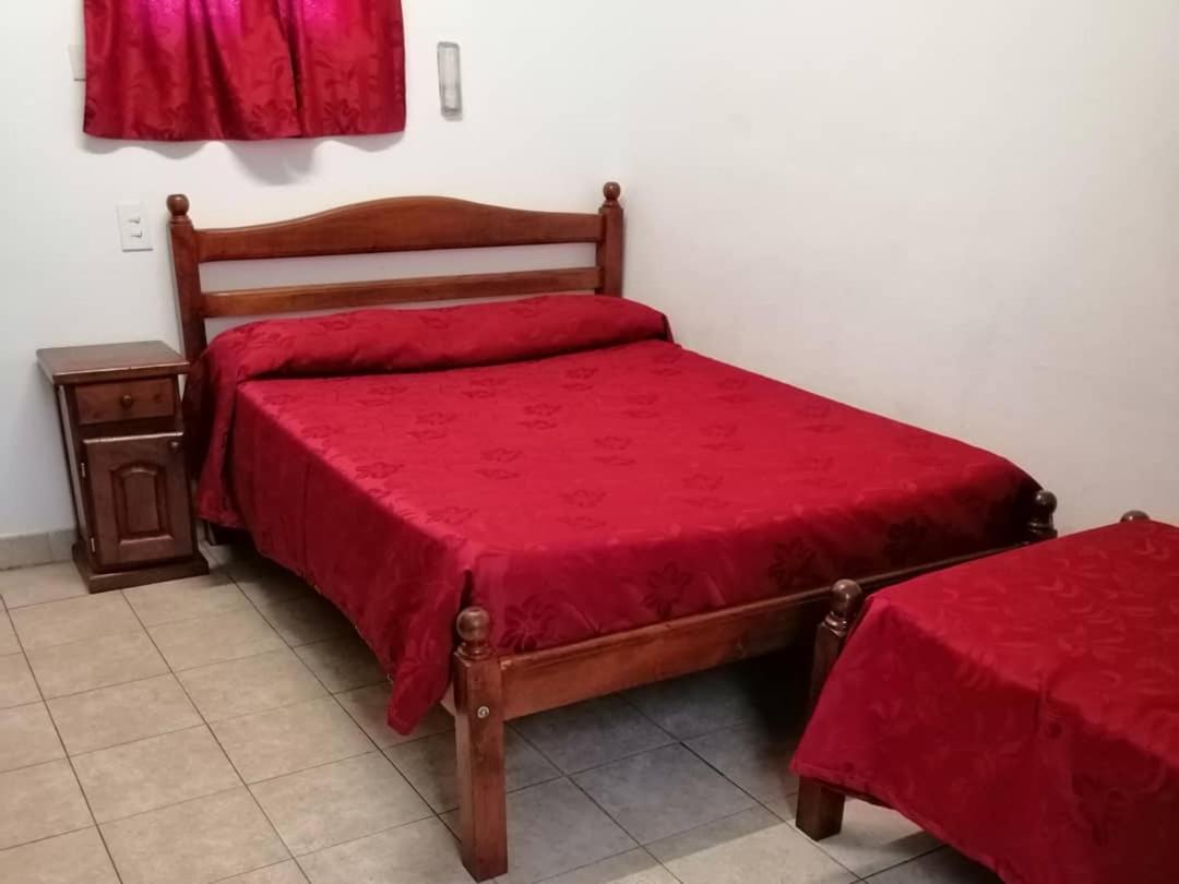 Chambre Triple avec Salle de Bains Privative