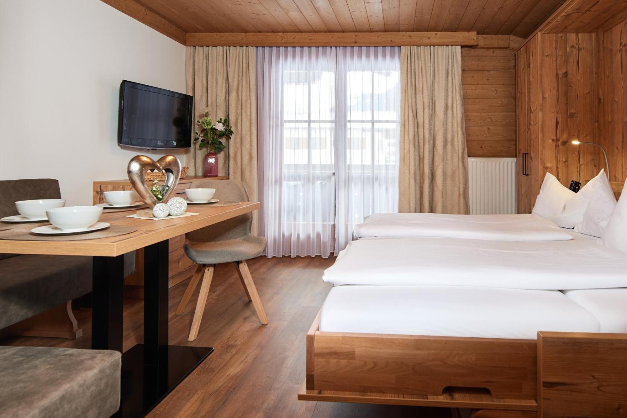 Superior Apartment mit 1 Schlafzimmer und Balkon - Nebengebäude