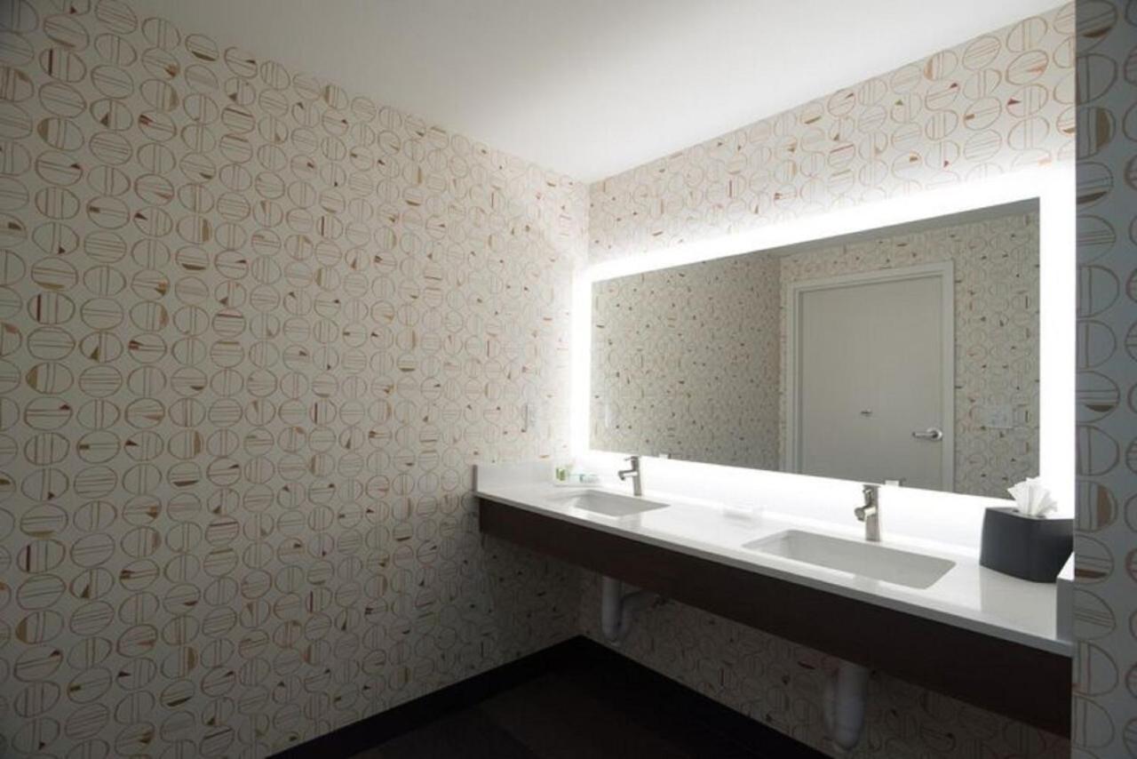Standard King Room,1458128905:JPEG
