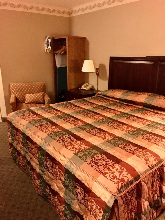 Standard King Room