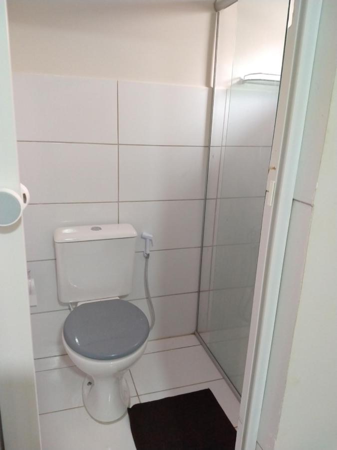 Quarto com Cama de Casal ou 2 de Solteiro e Banheiro