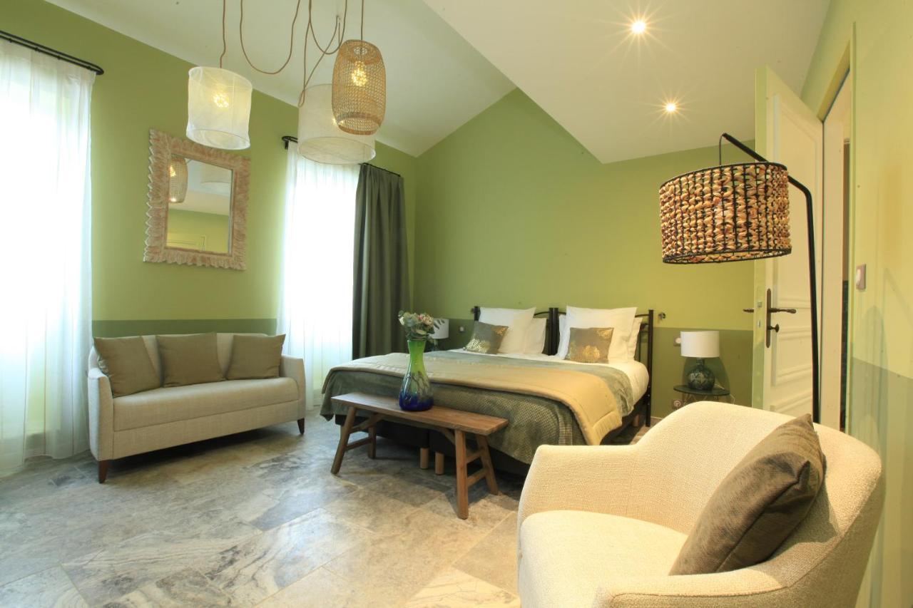 Chambre Deluxe Double ou Lits Jumeaux