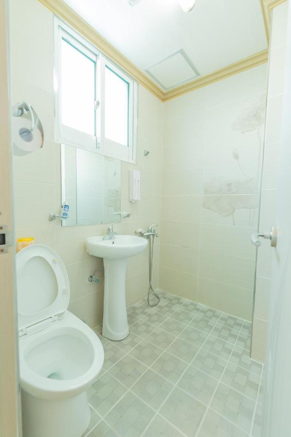 Chambre Familiale avec Salle de Bains Privative
