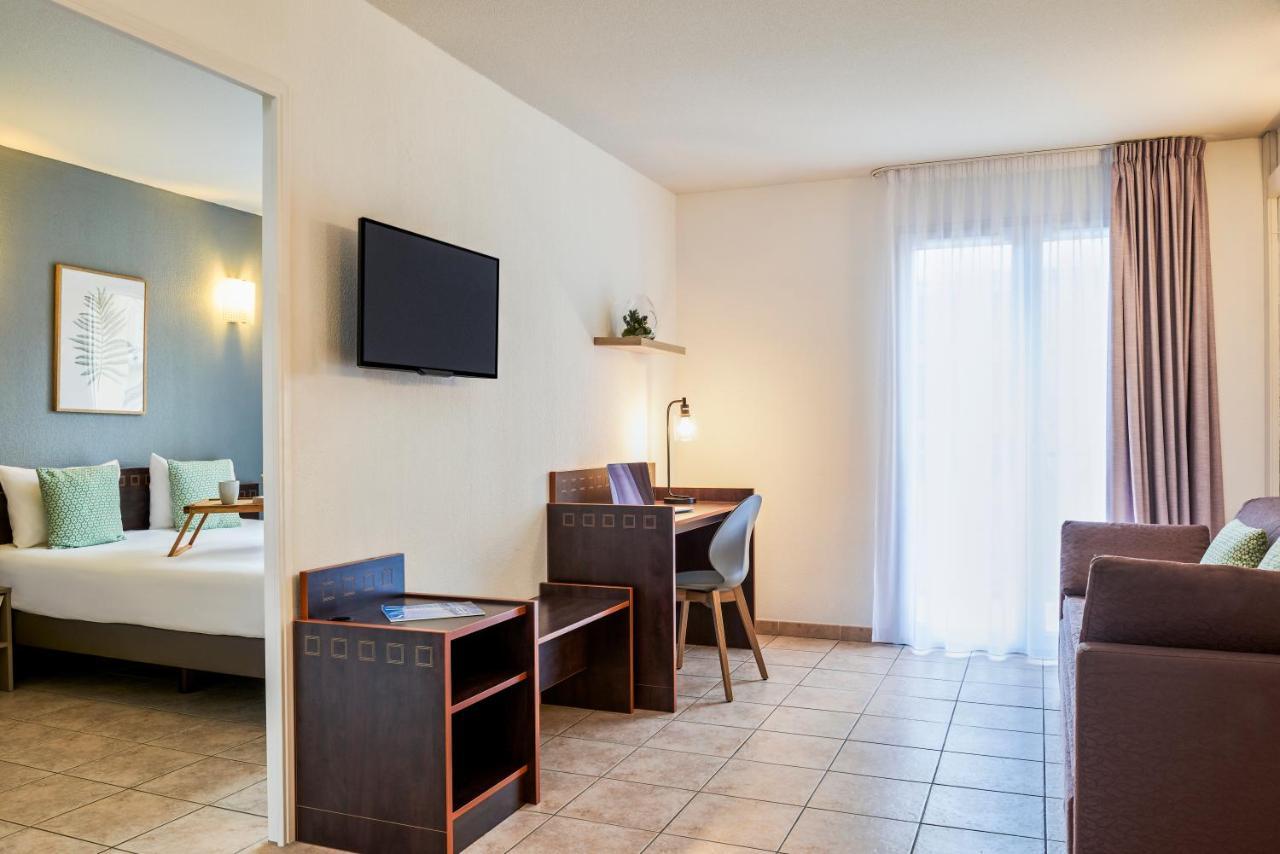 One-Bedroom Apartment with Balcony (4 Adults)
