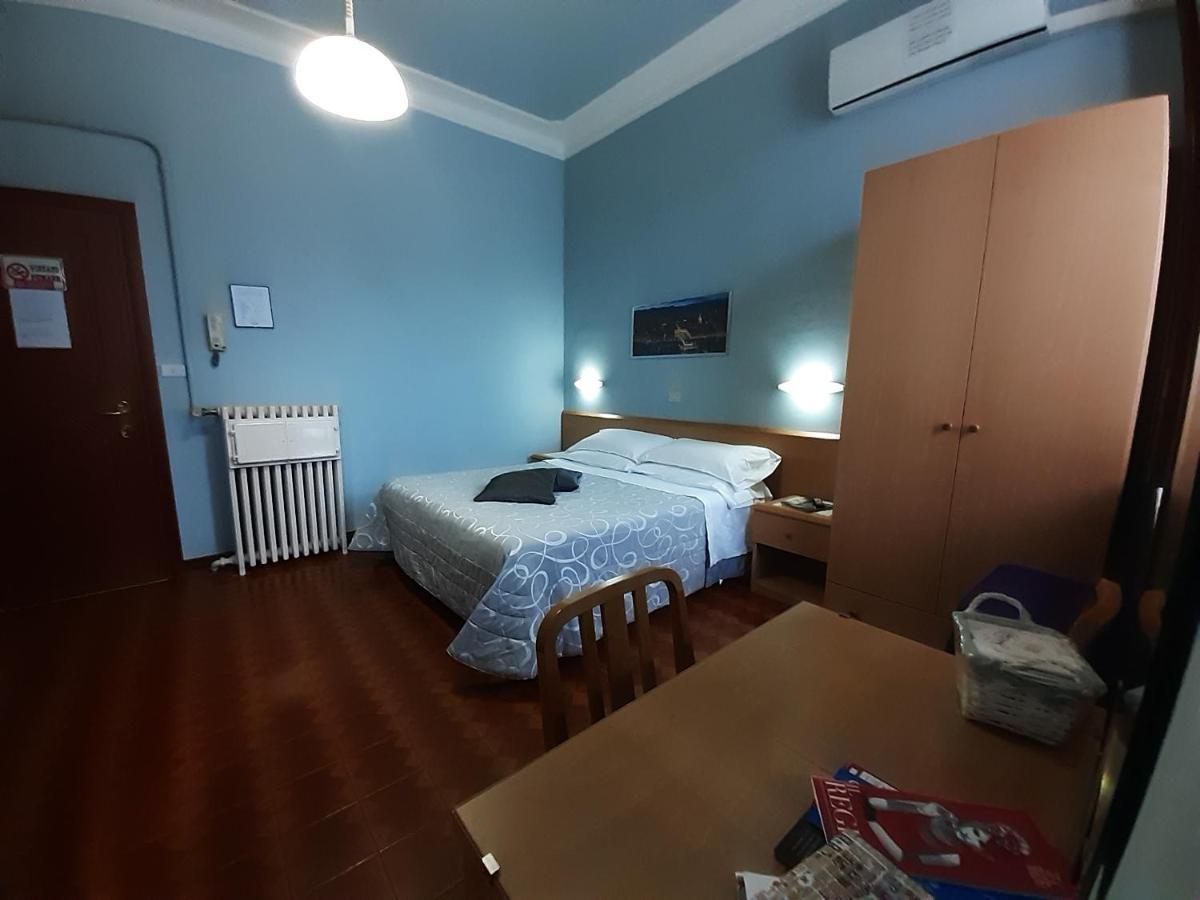 Camera Familiare con Bagno Privato
