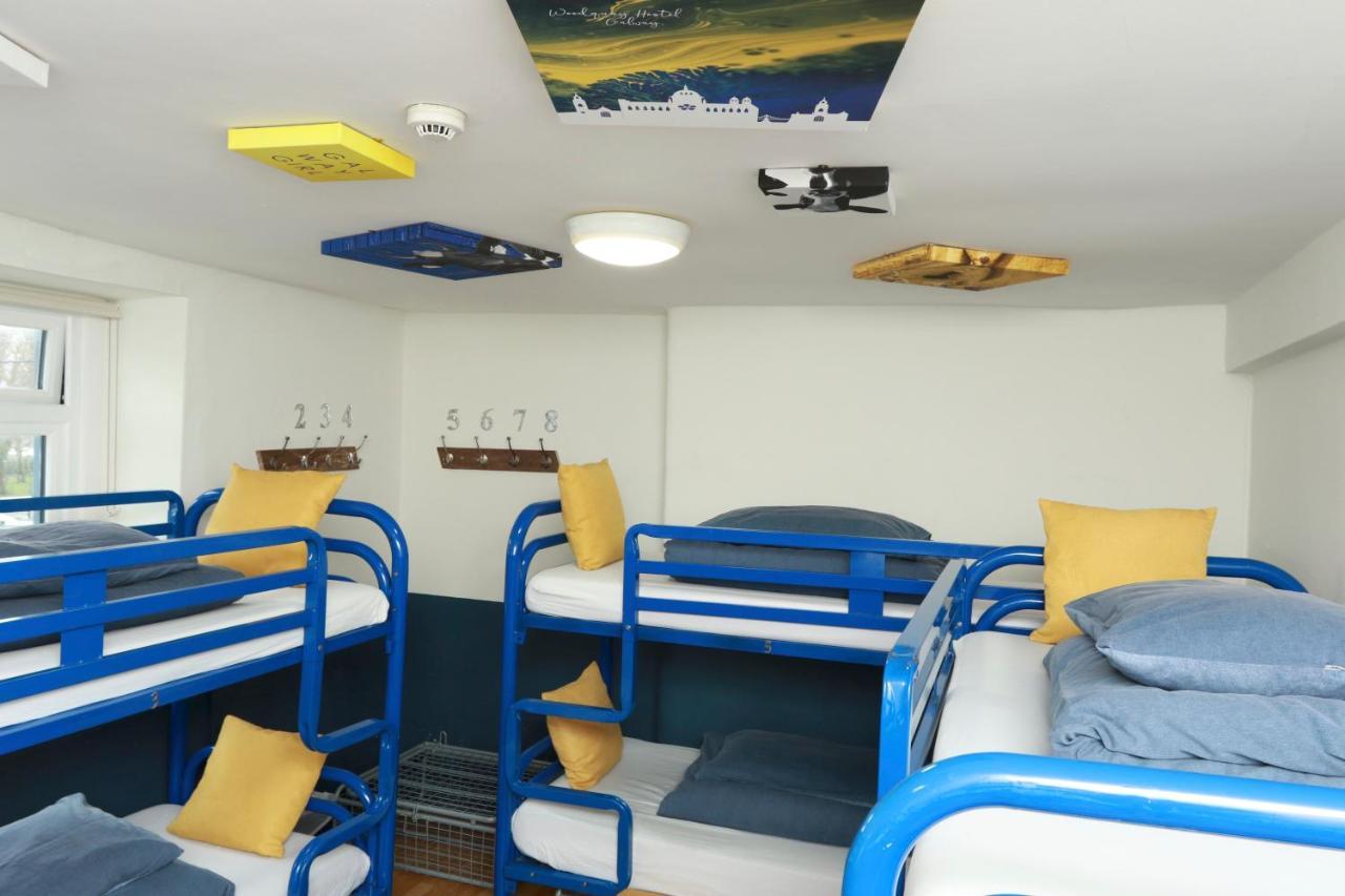 Lit dans un Dortoir Mixte de 8 Lits