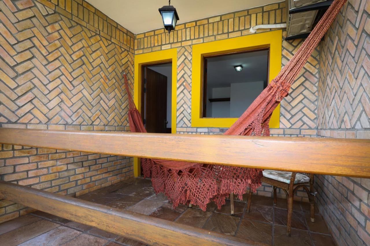 Quarto Duplo com Varanda e Vista Piscina