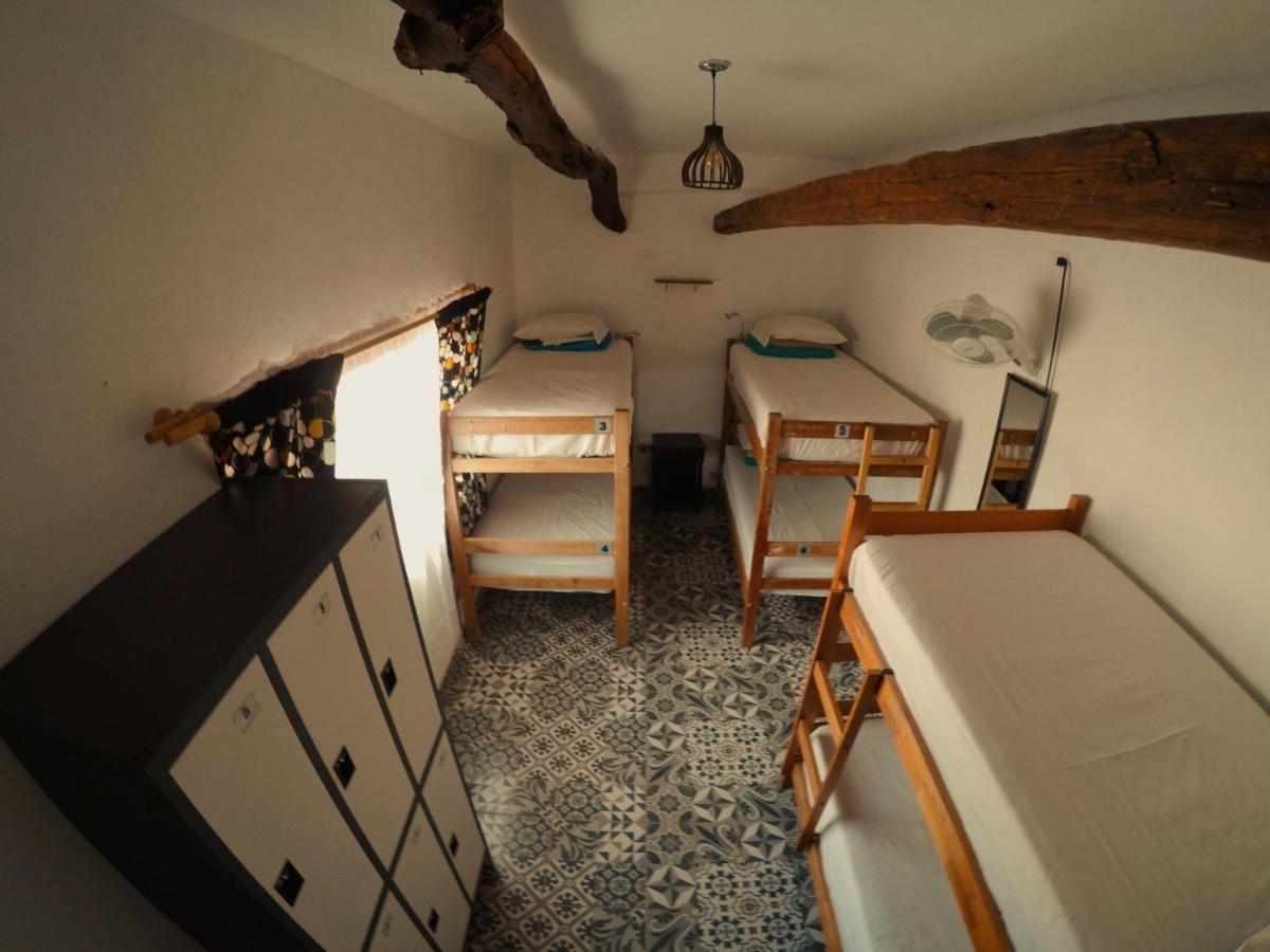 Cama em Dormitório Misto com 6 Camas