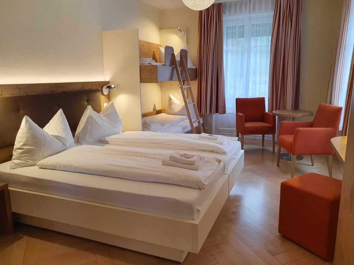 Vierbett-Familienzimmer