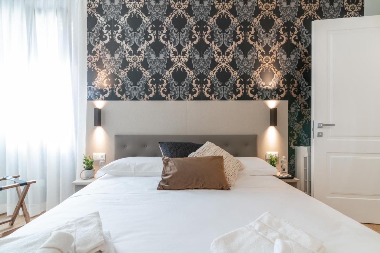 Luxury Triple Room