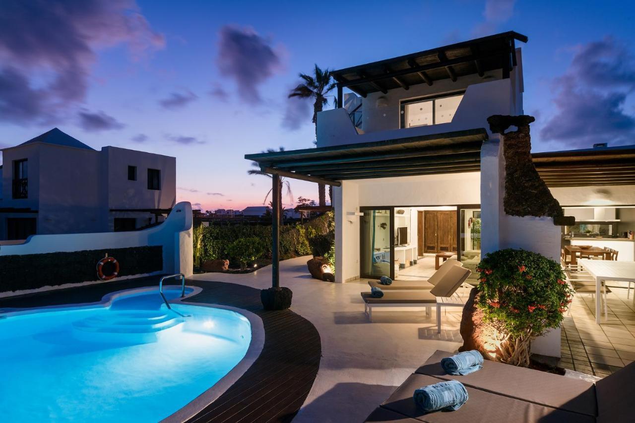 Villa de 5 dormitorios con vistas parciales al mar adaptada para personas de movilidad reducida