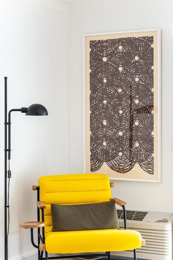 Quarto com Cama Queen-size e Vista do Mar