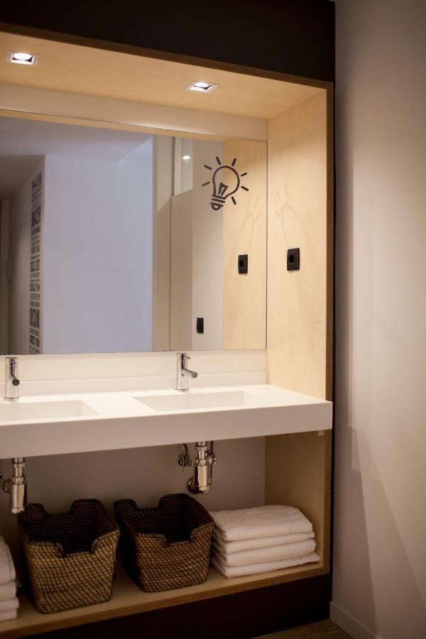 Litera en habitación compartida femenina (6 personas)