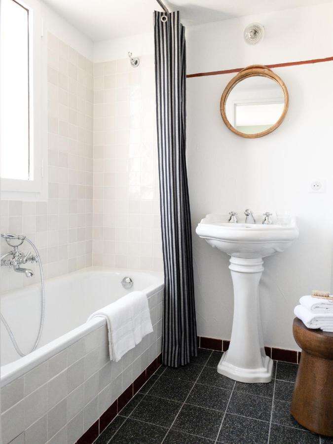 Standard Double or Twin Room,997815912:JPEG