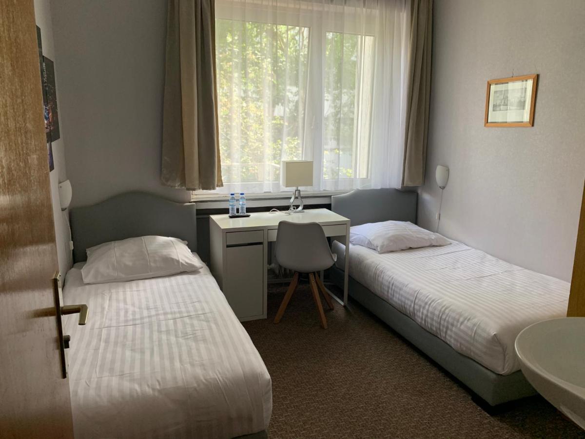 Doppel- oder Zweibettzimmer mit Gemeinschaftsbad