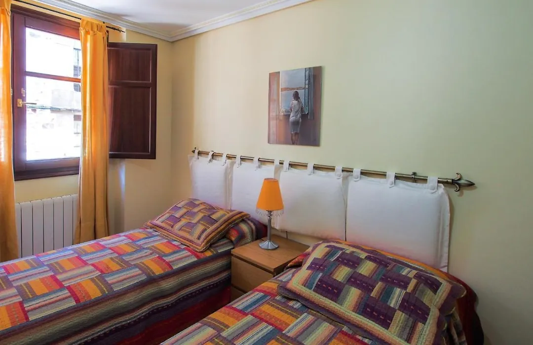 Apartamentos Rurales Altuzarra-1
