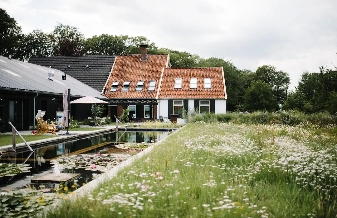 De Woeste Wieven op Erve Bonkert-1