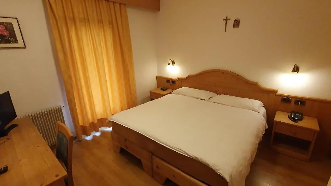 Hotel Diana-1