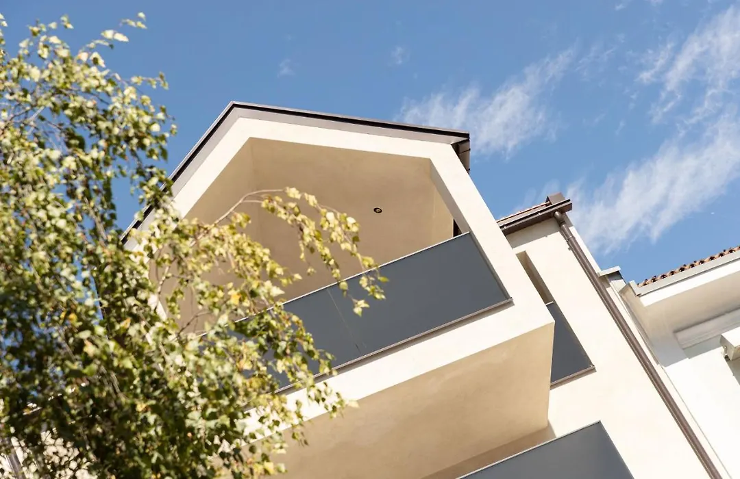 Nice Living Neue- Moderne Apartments Im Herzen Von Brixen - Kostenlose Brixencard - Ideal Fuer Familien, Paare, Geschaeftsreisende Und Allen Urlaubs Hungrigen-1
