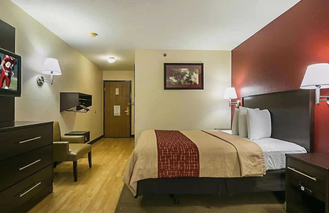 Red Roof Inn Coldwater-1