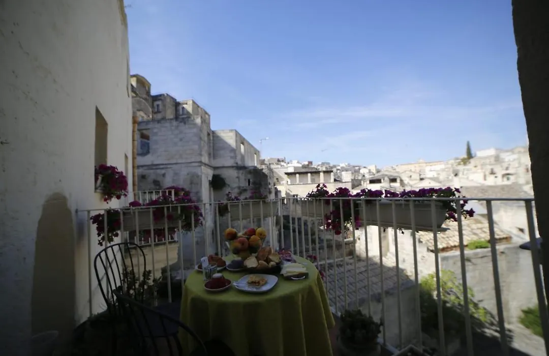 Alla dimora di Chiara Suite&Rooms-1