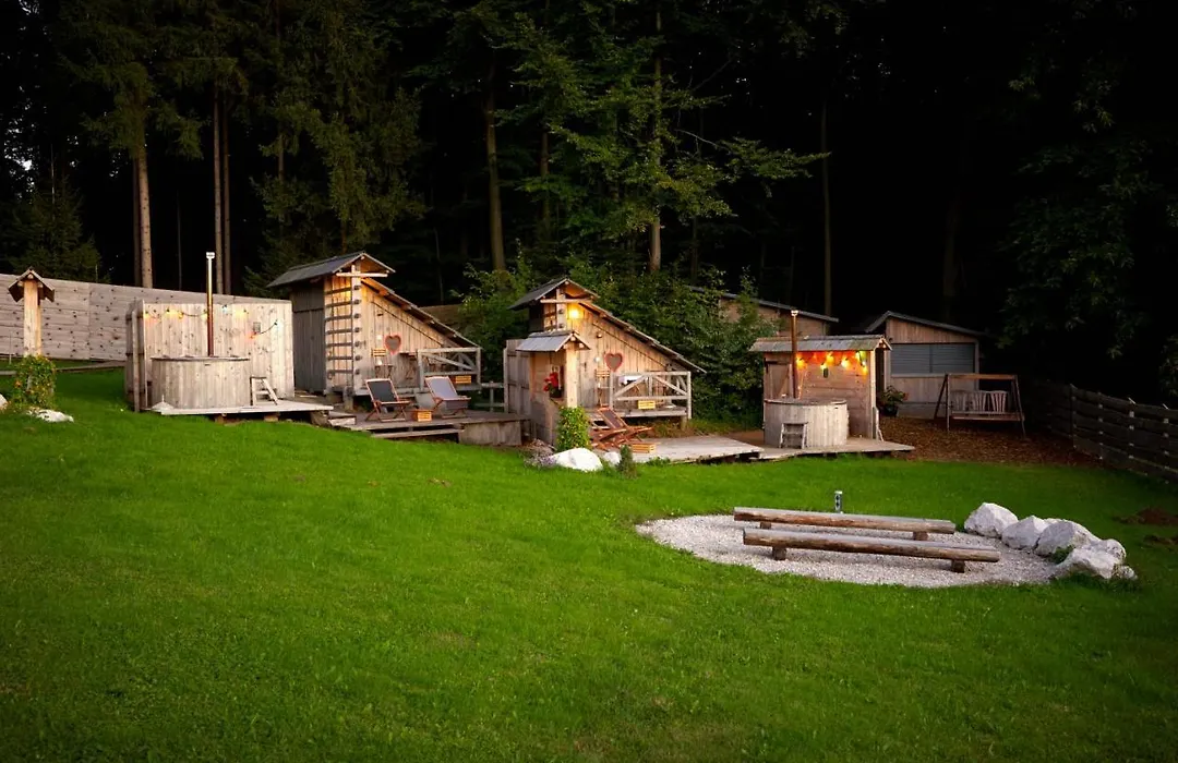 Alp Glamping Village-1