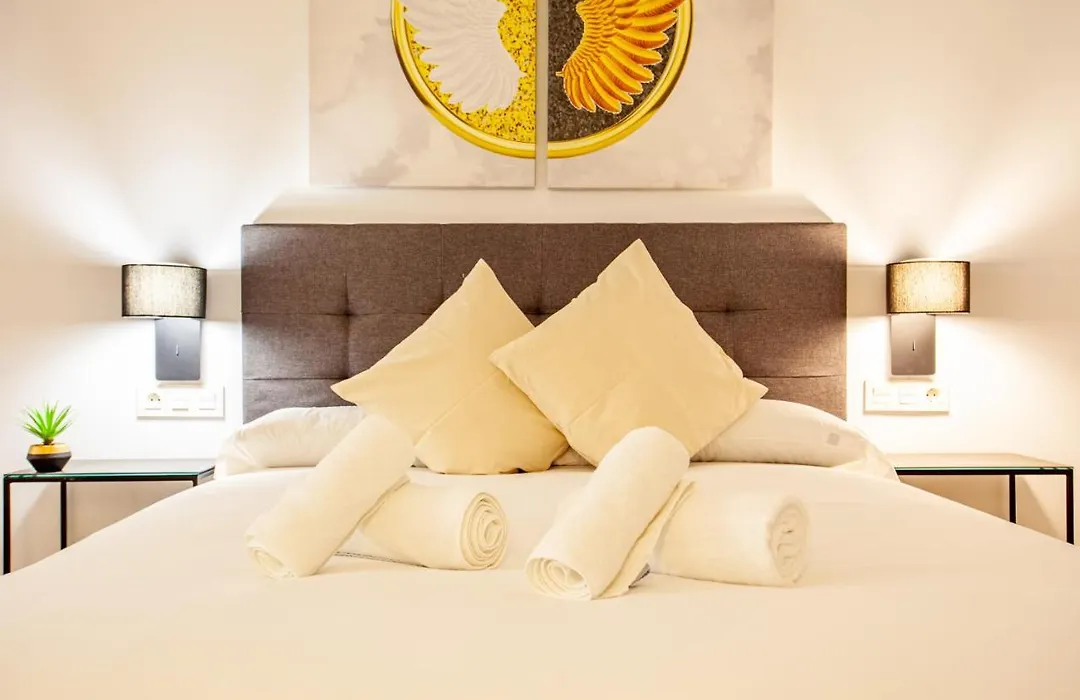 Myflats Luxury Downtown-1