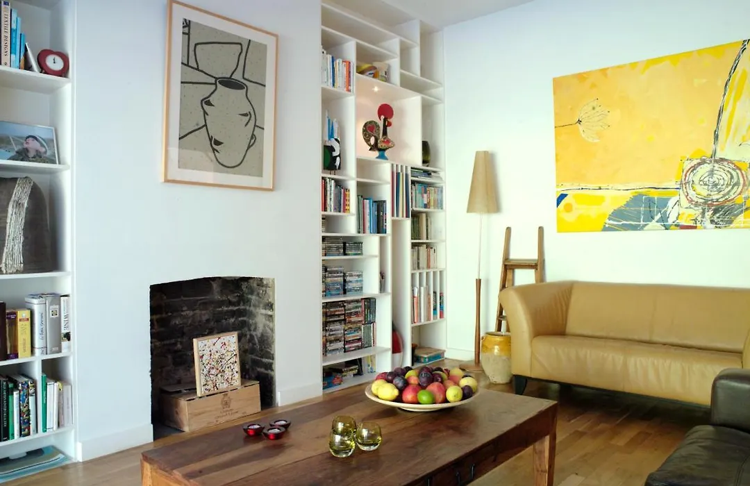 Stunning 5 Bed House With Private Garden-1