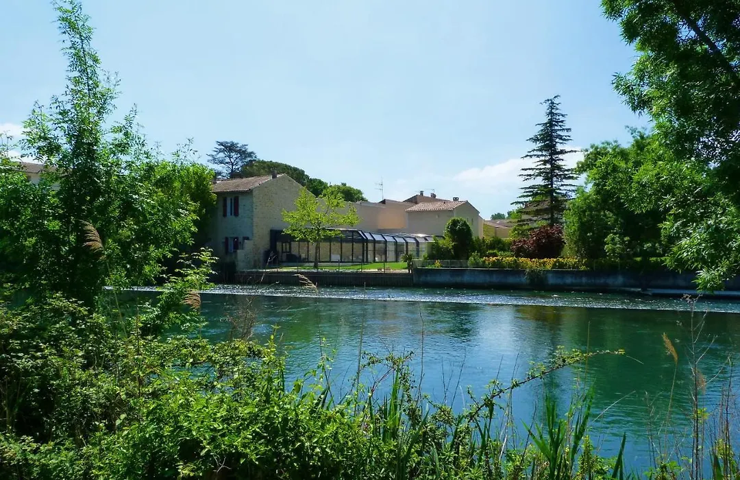 Au Murmure de la Sorgue-1
