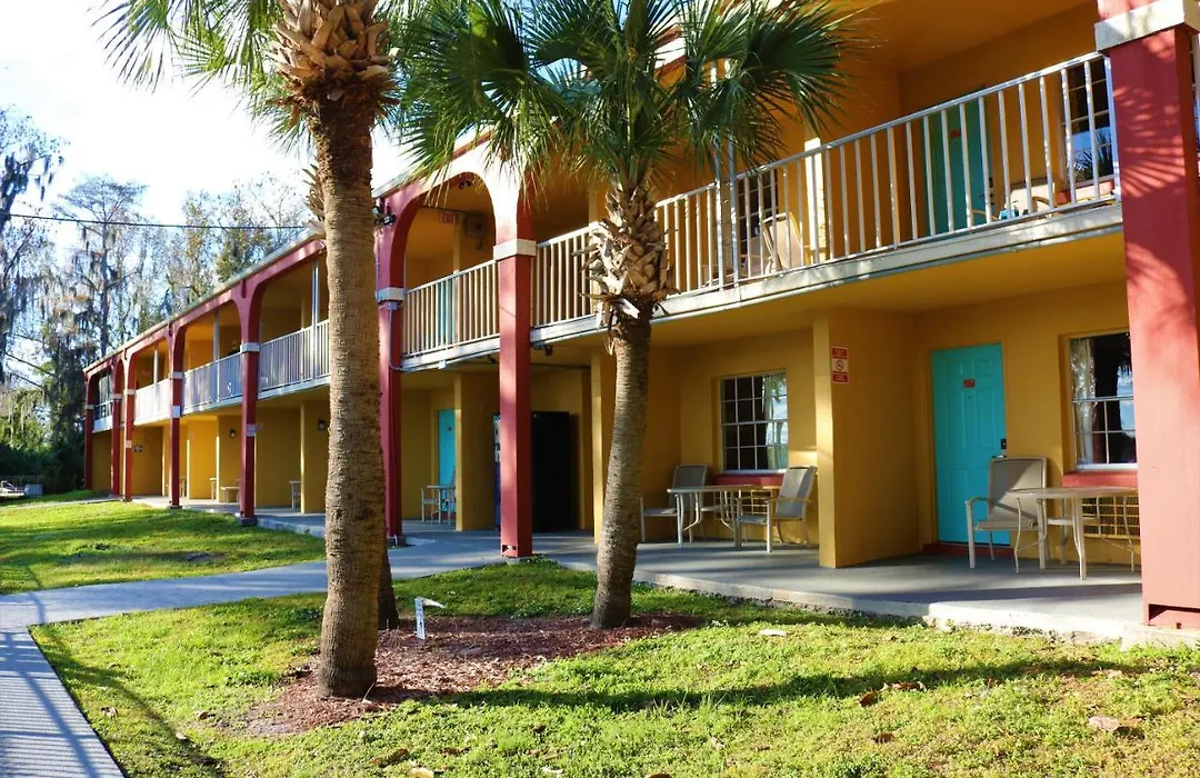 Howard Johnson By Wyndham Lake Front Park Kissimmee-1